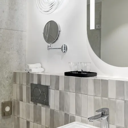 ホテル セント ジョセフ 3*