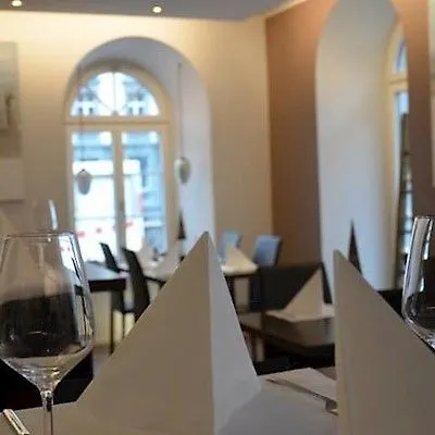 セント ジョセフ 3*