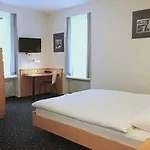 圣约瑟夫酒店 3*